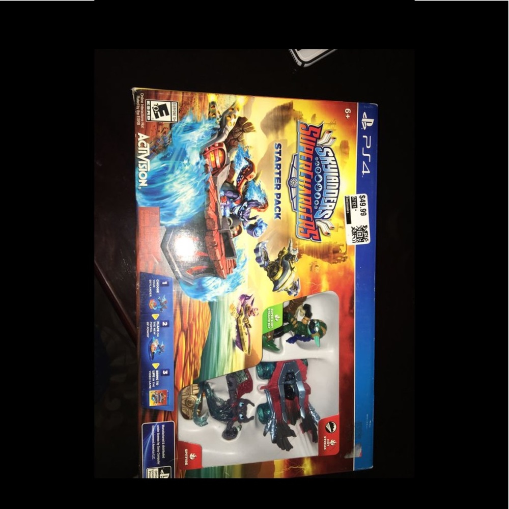 PS4 SKYLANDERS SUPERVHARGERS STARTER PACK ,